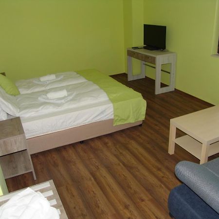 פניצ'ישטה Berghof Eva - Hotel מראה חיצוני תמונה